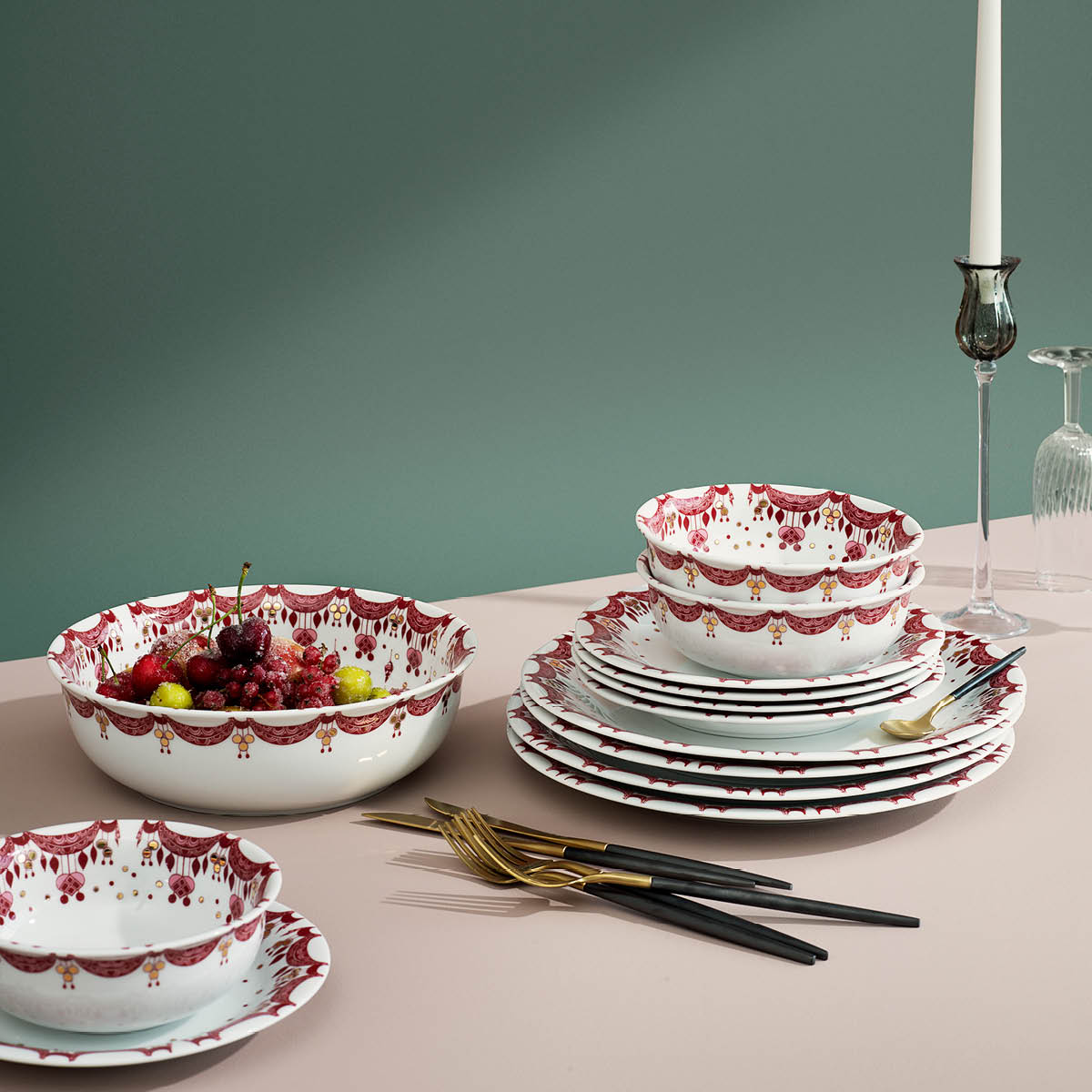 Guirlande Tallrik 28 cm Röd