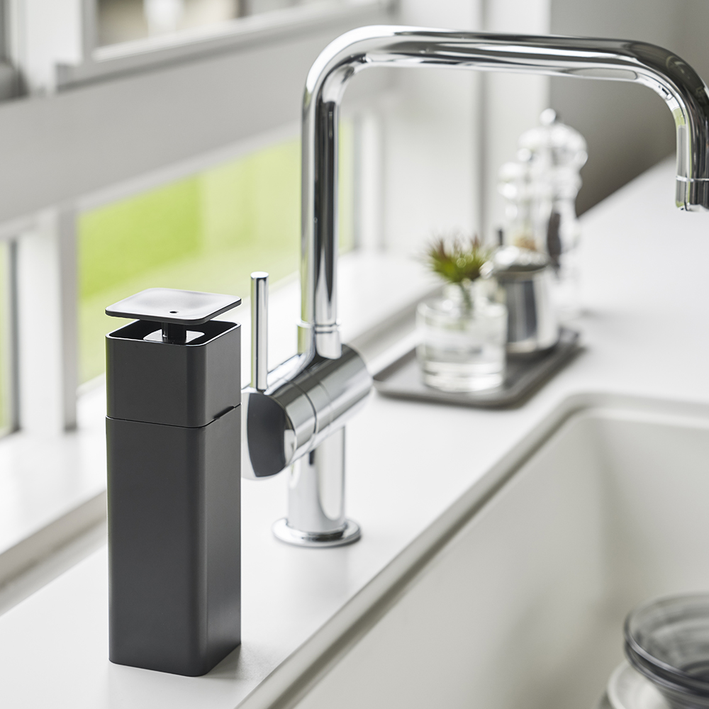 Tower Tvålpump 18,5 cm Svart