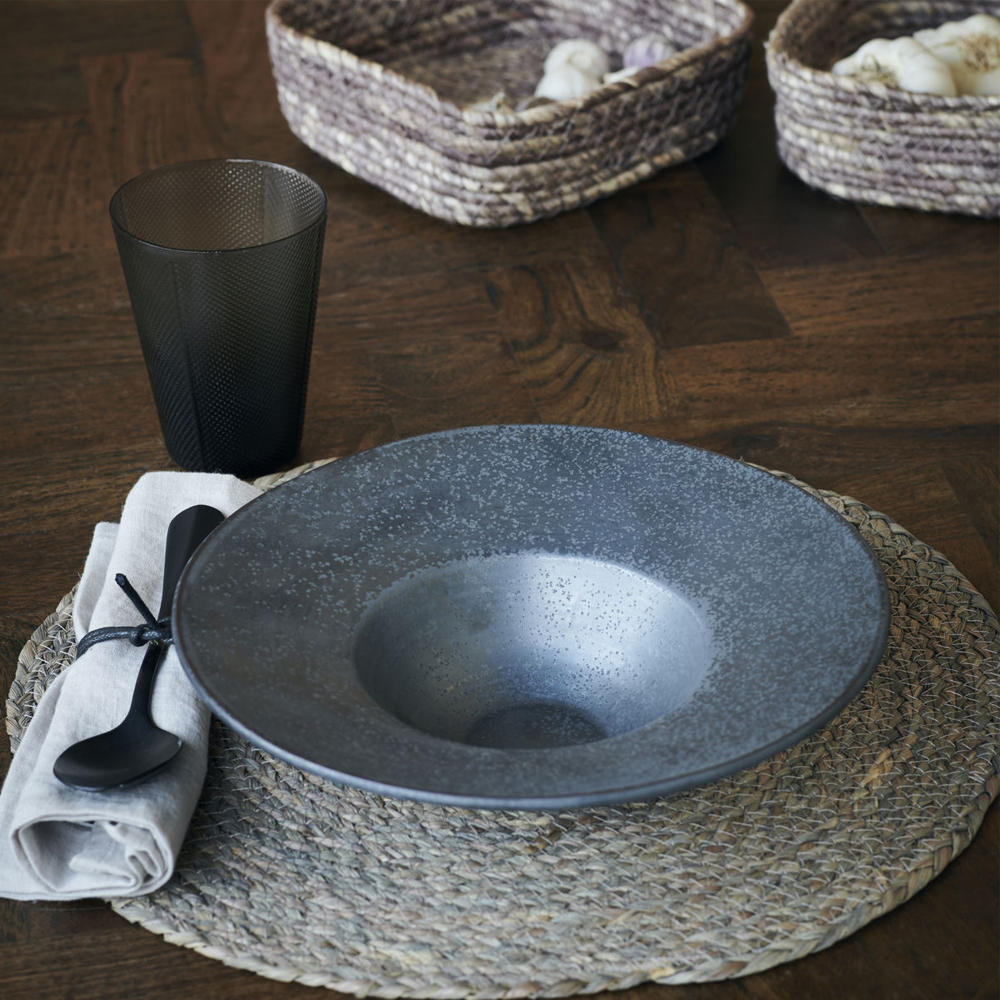 Pion Pastatallrik 25 cm Svart/Brun