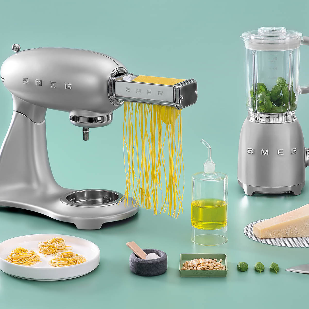 Köksmaskin SMF02 Silver