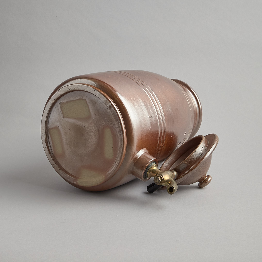 Krus med tappkran Höganäs 4 L