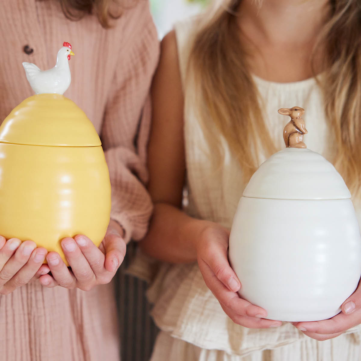 Ellen Hönburk med lock 11 cm Gul