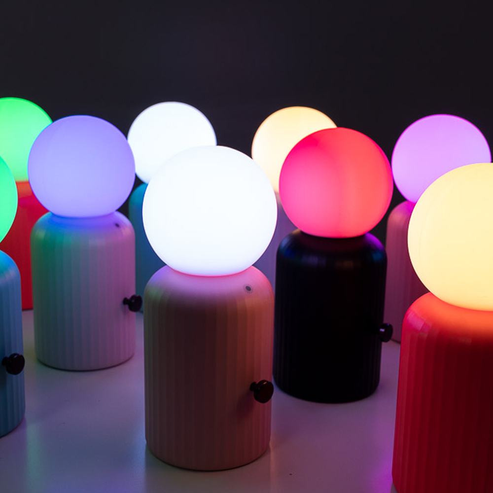 Skittle Lampa med Laddare White