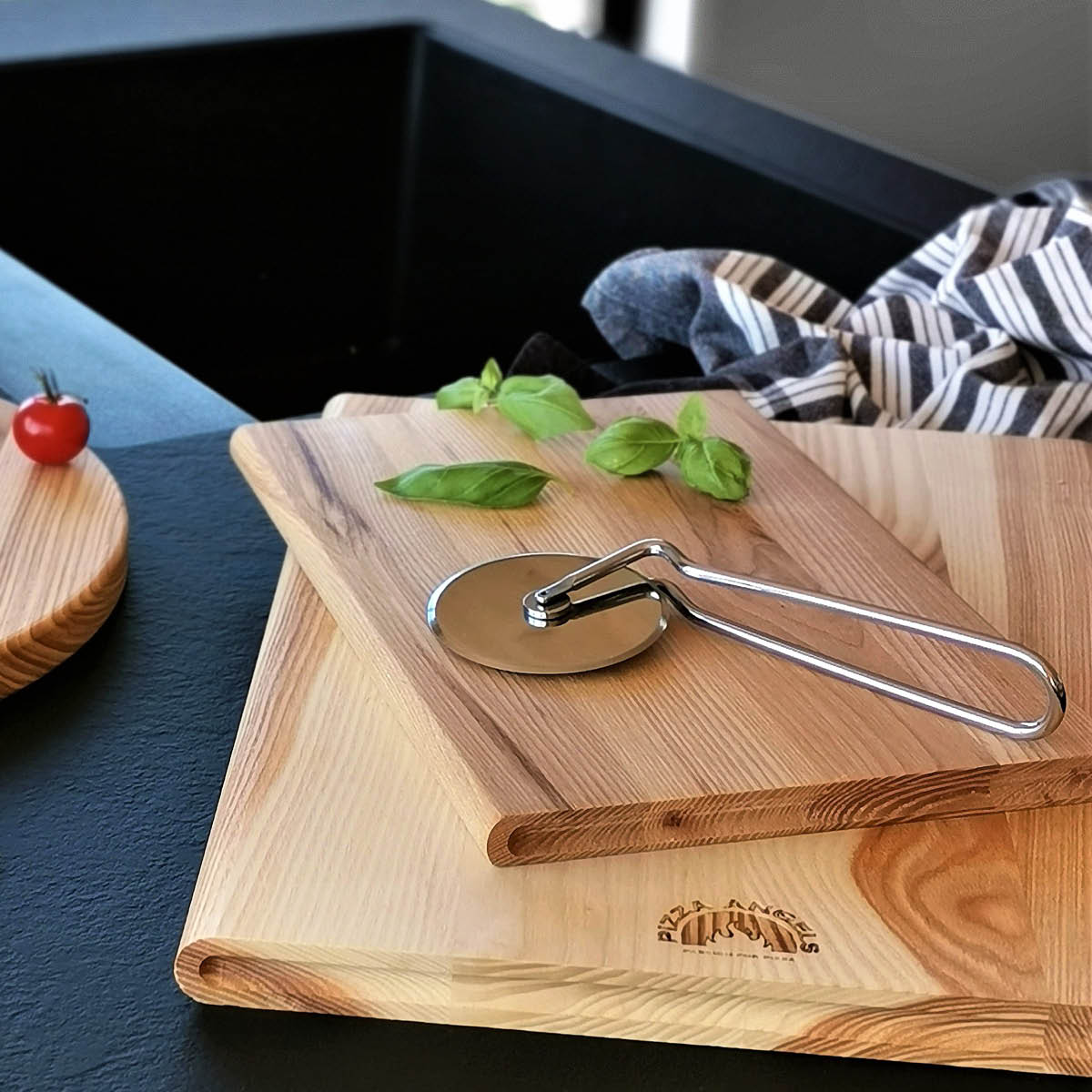 Pizza Angels Skärbräda 38x28 cm Trä