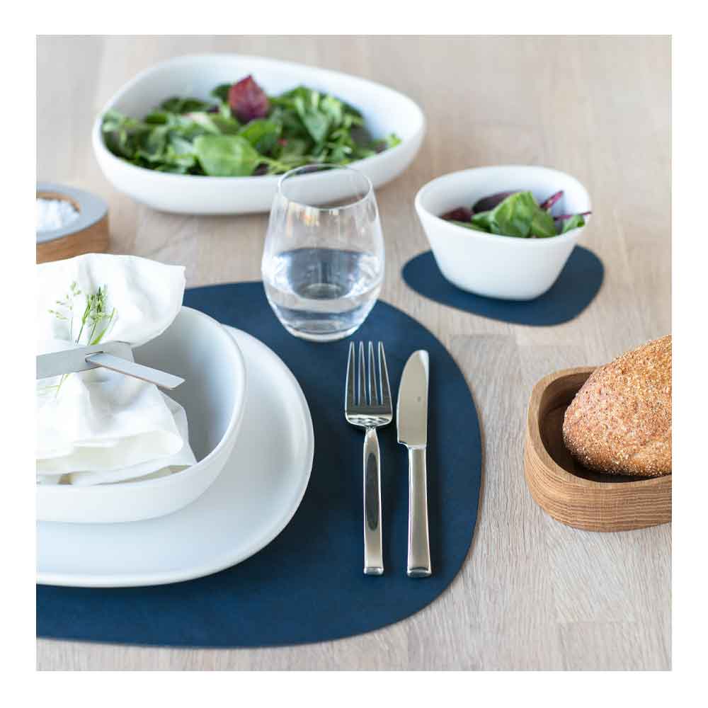 Curve Bordstablett 37x44 cm Midnattsblå