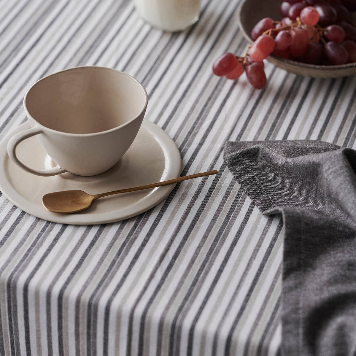 Duk 140x140 cm Small Stripes