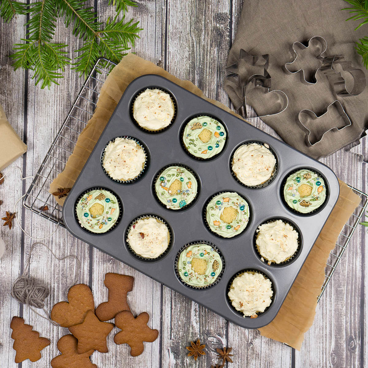 bAYk Muffinsform 12-Pack Kolstål