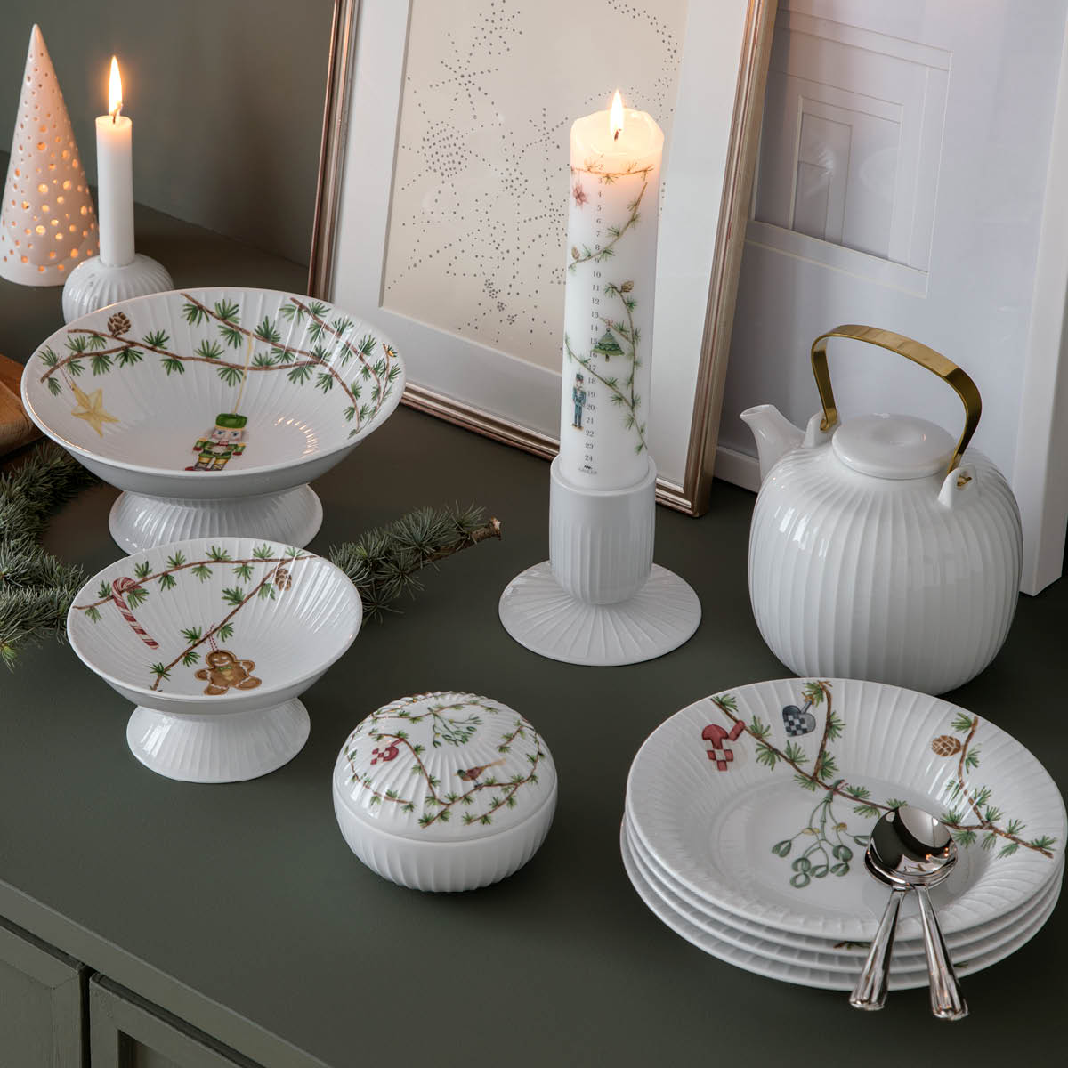 Hammersh?i Christmas Serveringsskål på fot 16 cm Vit
