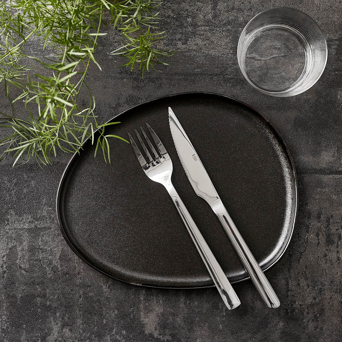 RAW Organic Tallrik 24x21 cm Titanium Black