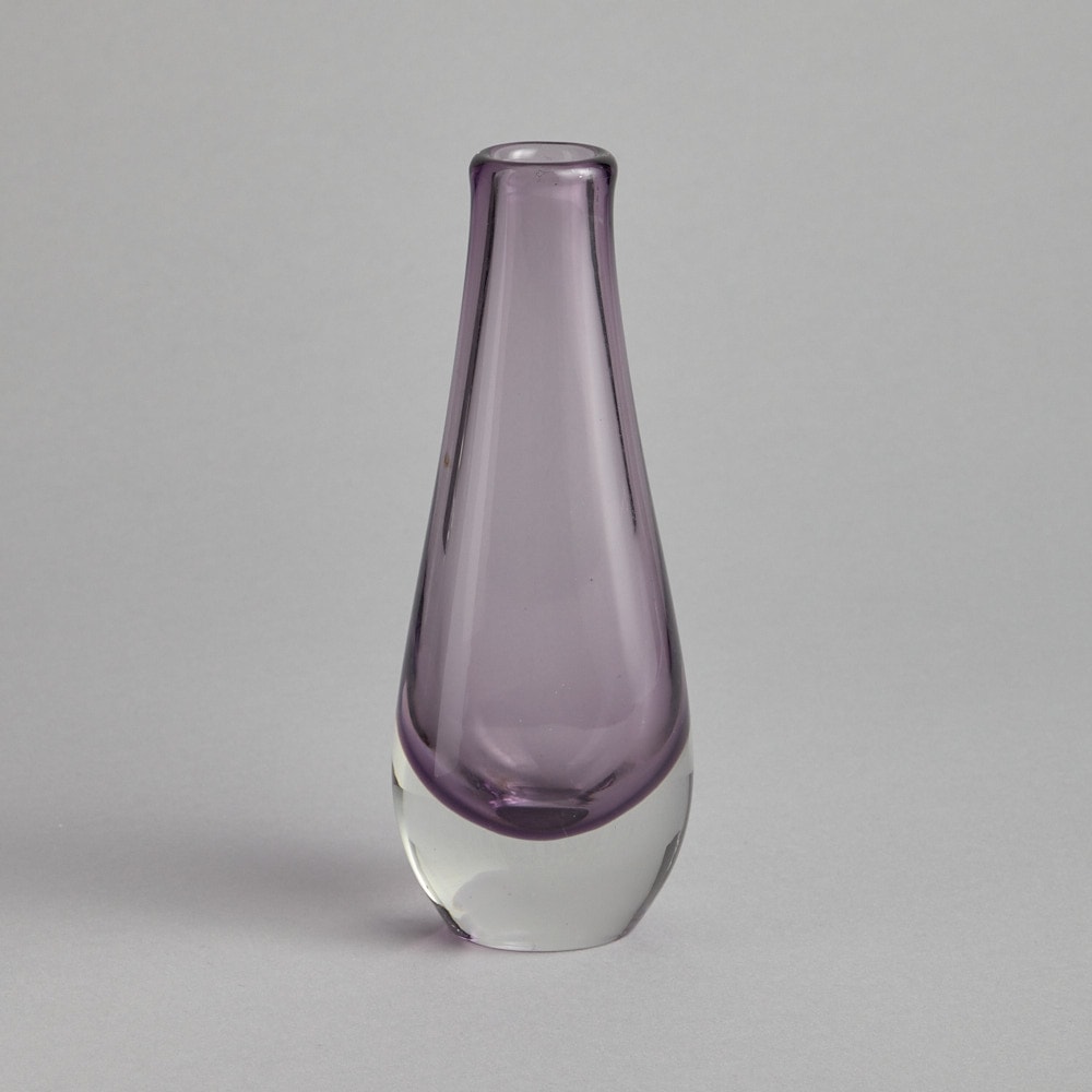 SÅLD Lila Vas 18 cm