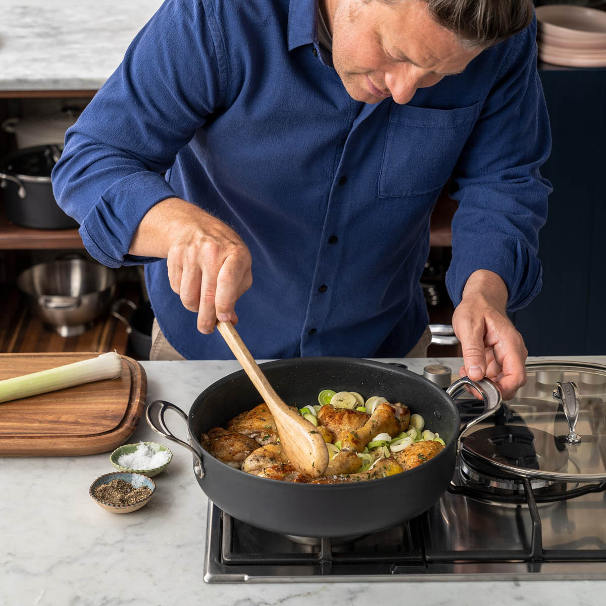 Jamie Oliver Stekgryta Tefal Cook's Classic Hard Anodized med lock 30 cm