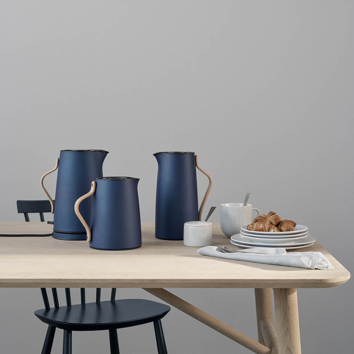 Danish Modern Emma Termoskanna Te 1 L Mörkblå