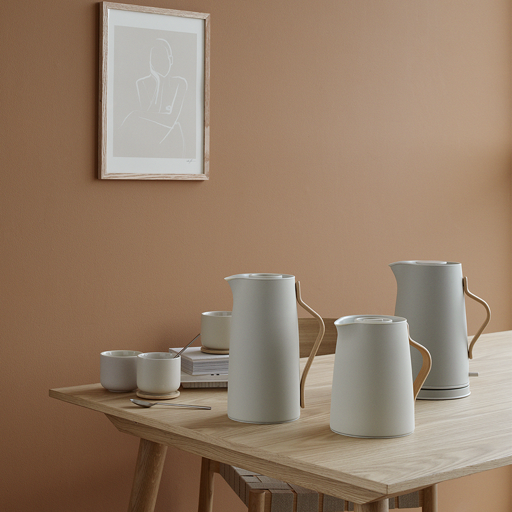 Danish Modern Emma Termoskanna Te 1 L Soft Sand