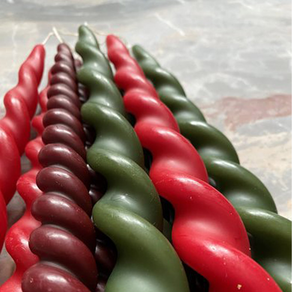 Snurrade ljus 29 cm 2-pack Mossgrön