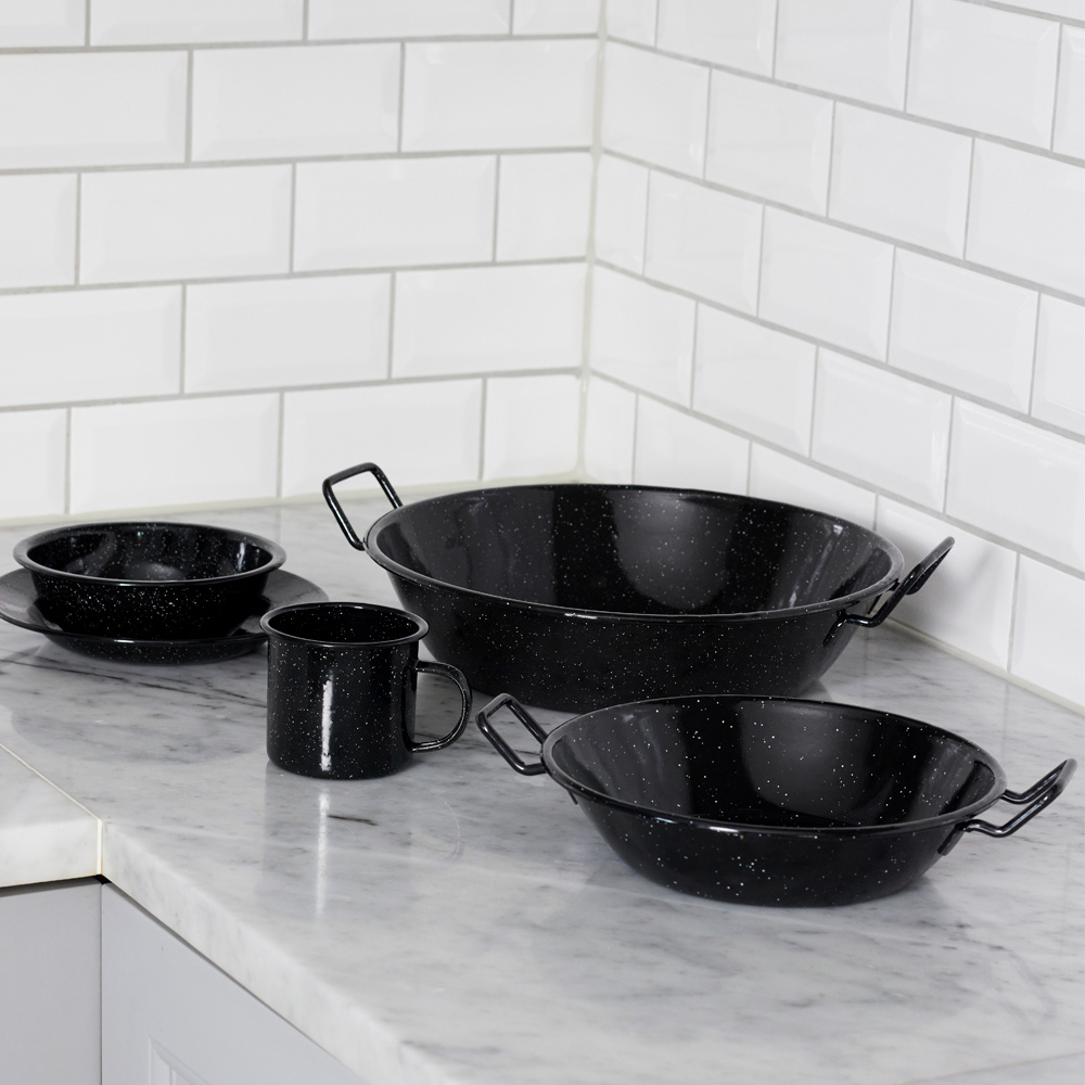 Doris Emaljtallrik 20 cm Svart