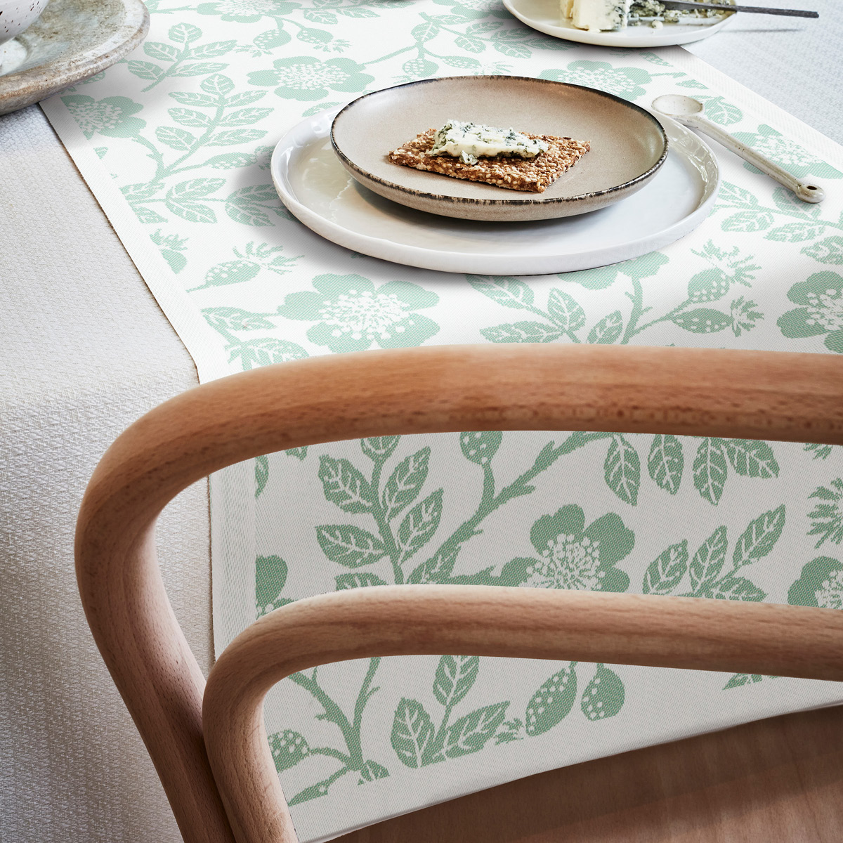 Nyponros Bordslöpare 35x120 cm Grön