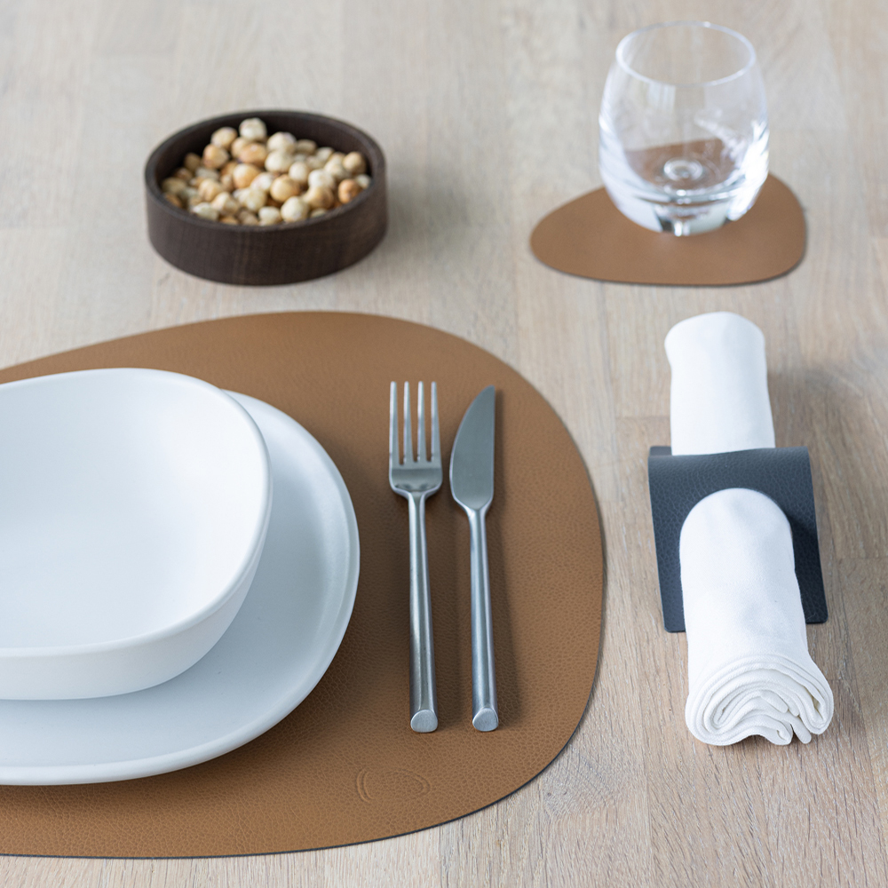 Leather Serene Curve Bordstablett L 37x44 cm Nature