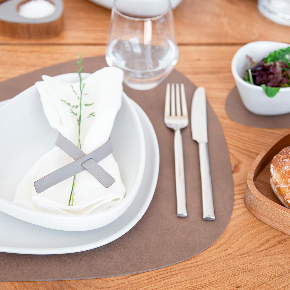 Nupo Curve Tablett 37x44 cm Brown