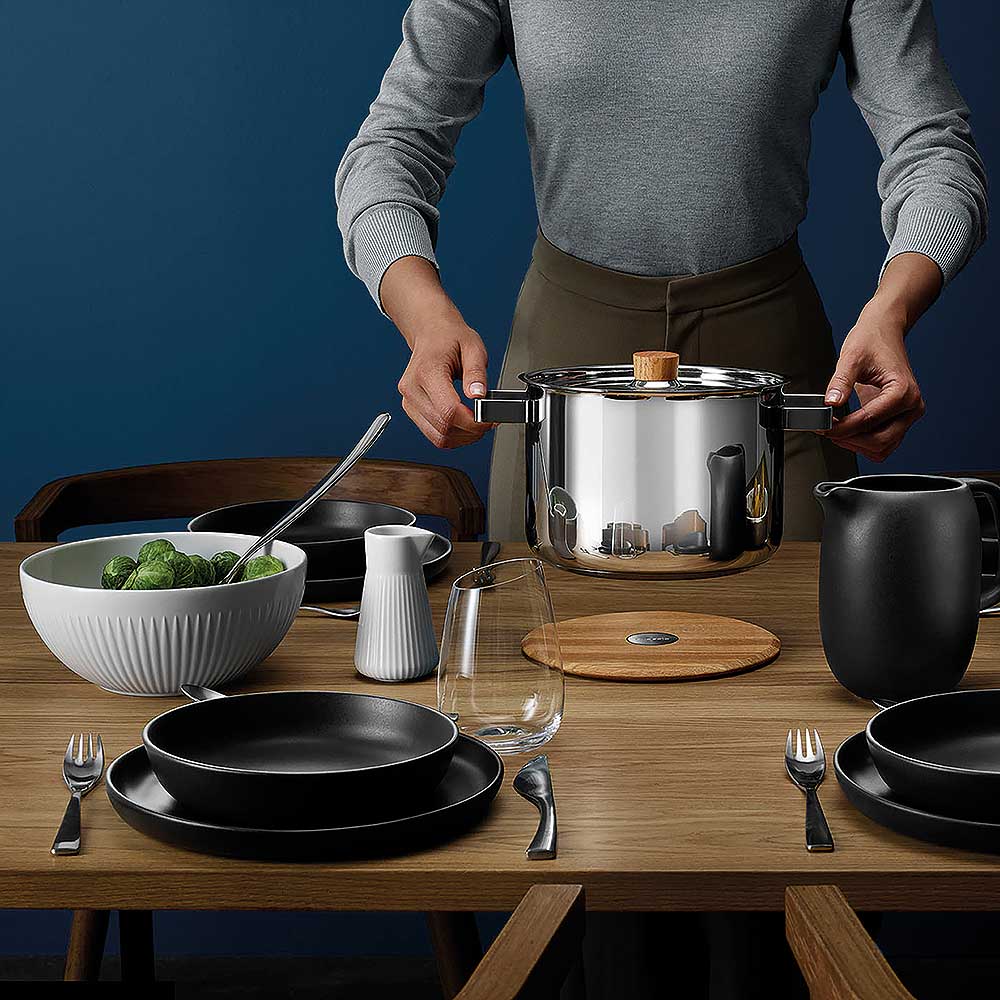 Nordic Kitchen Tallrik 25 cm Svart