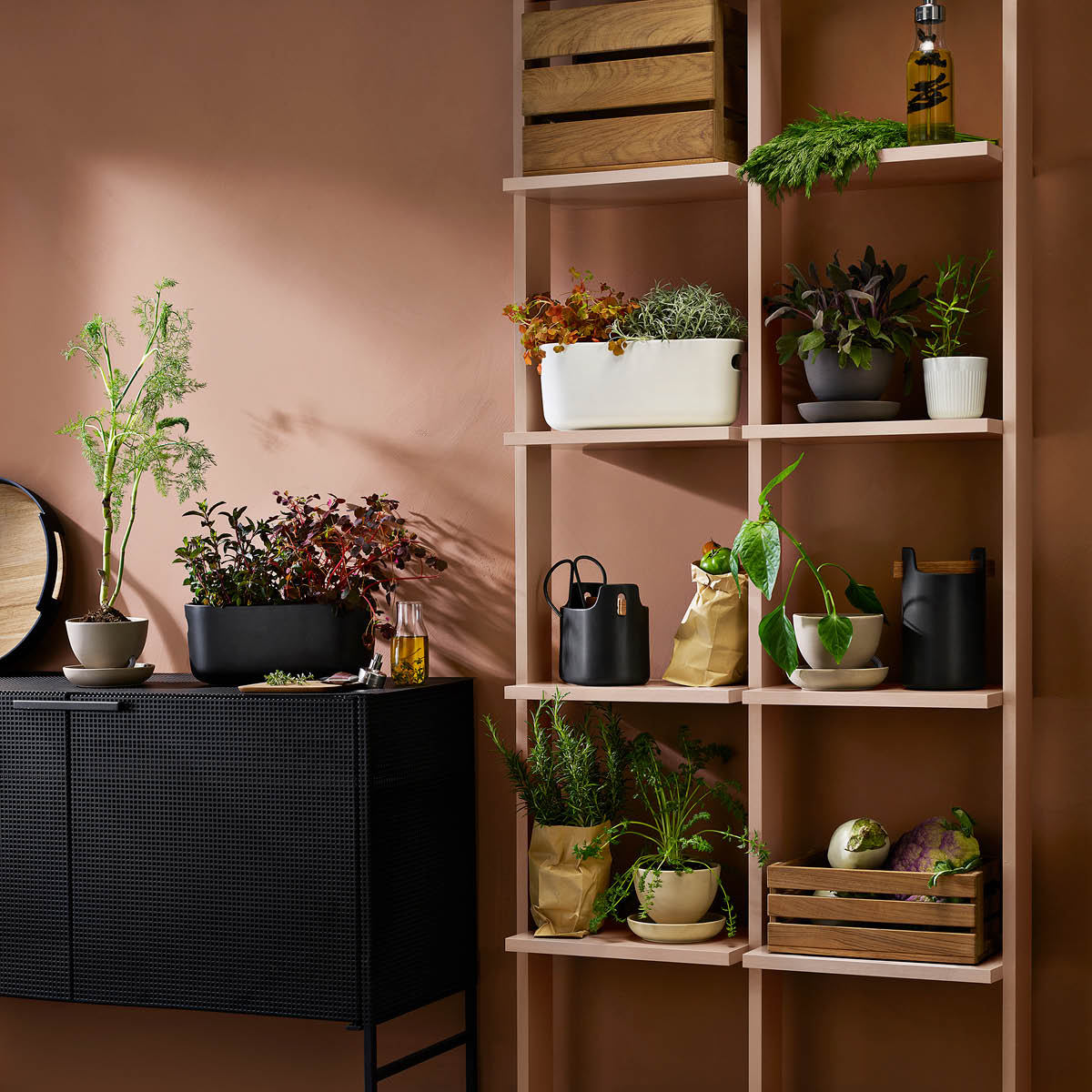 Självvattnande Örtkruka Svart