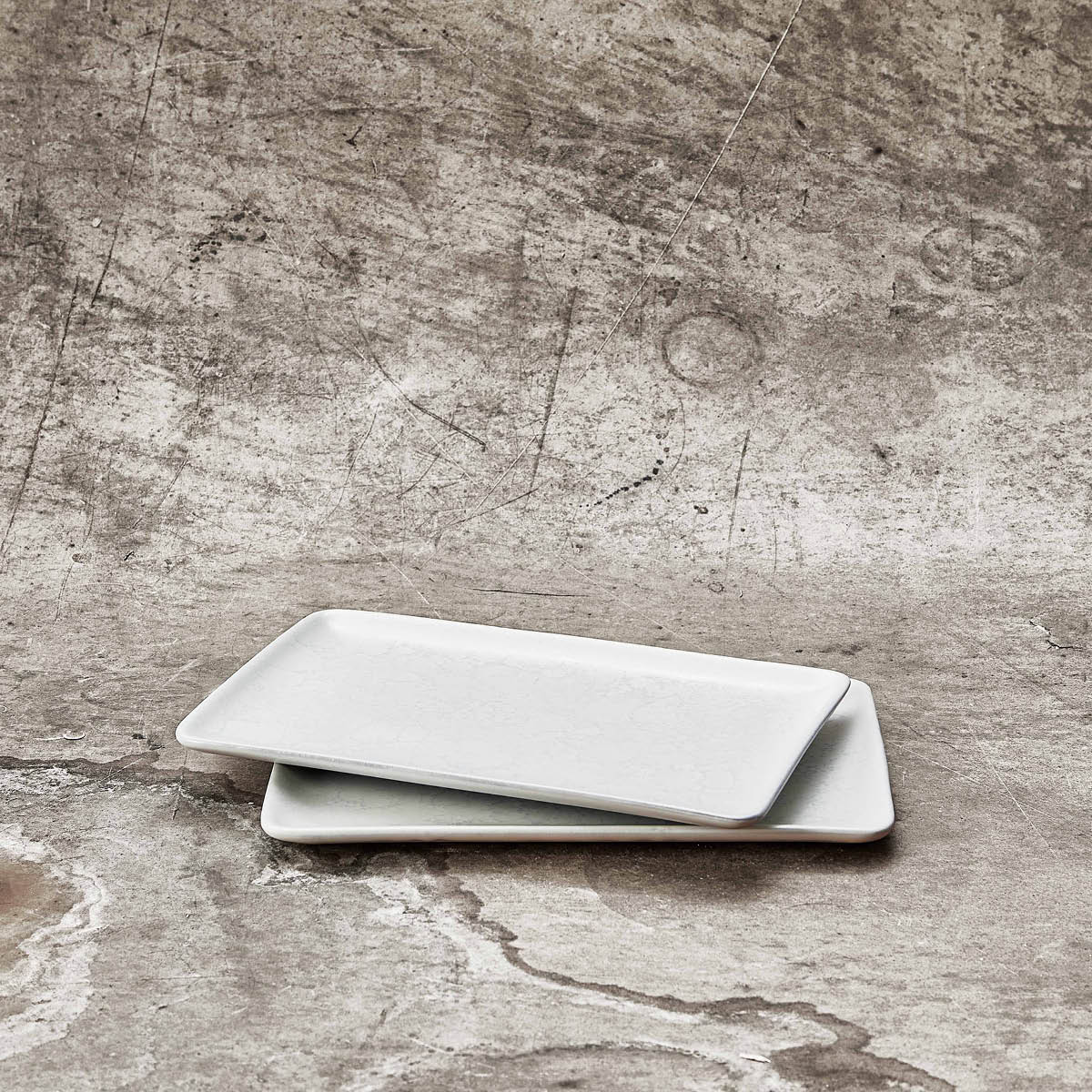 Raw Crafted Arctic White Tallrik 23x15 cm