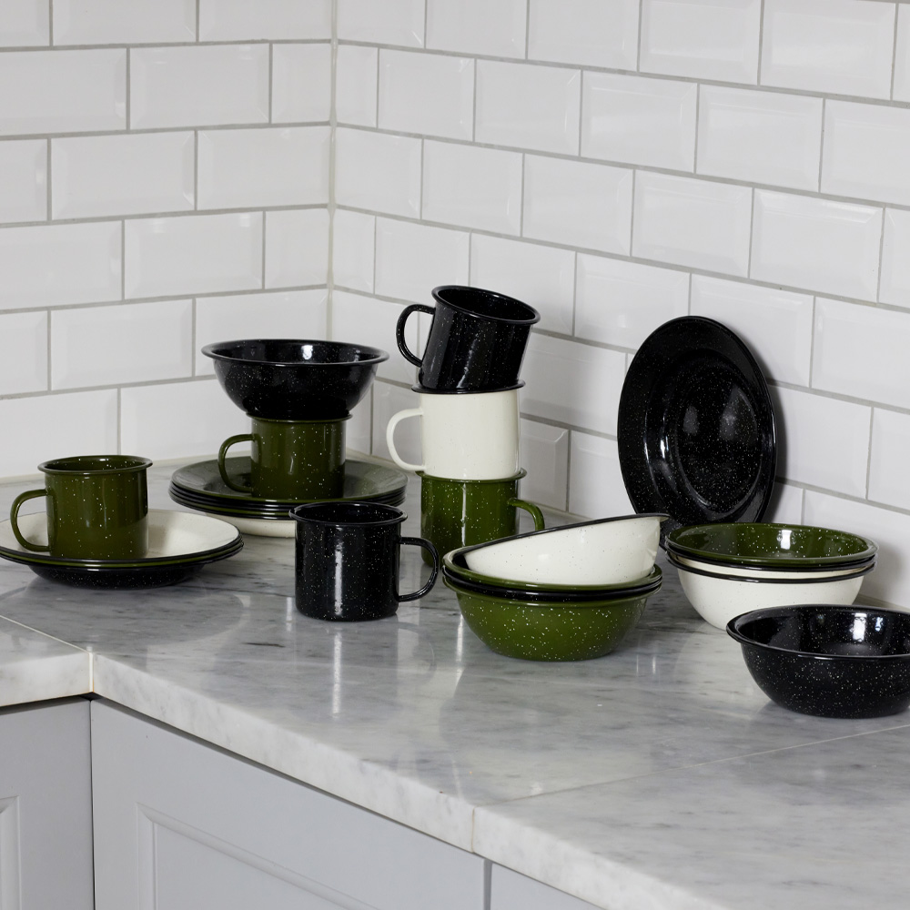 Doris Emaljmugg 38 cl Svart