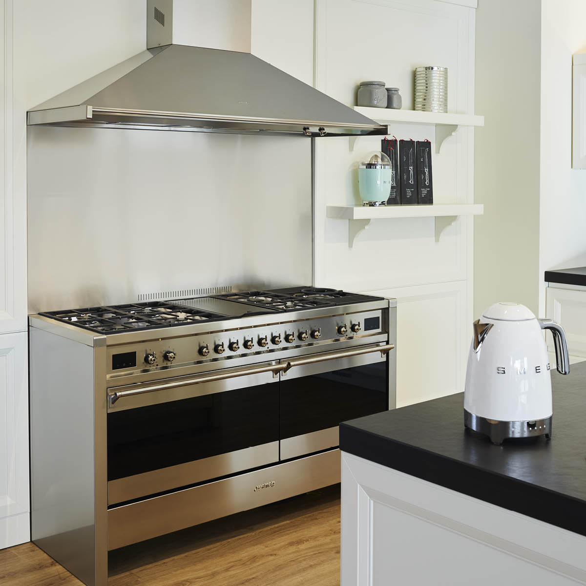 Smeg 50's Style Vattenkokare 7 temperaturer 1,7 L Vit