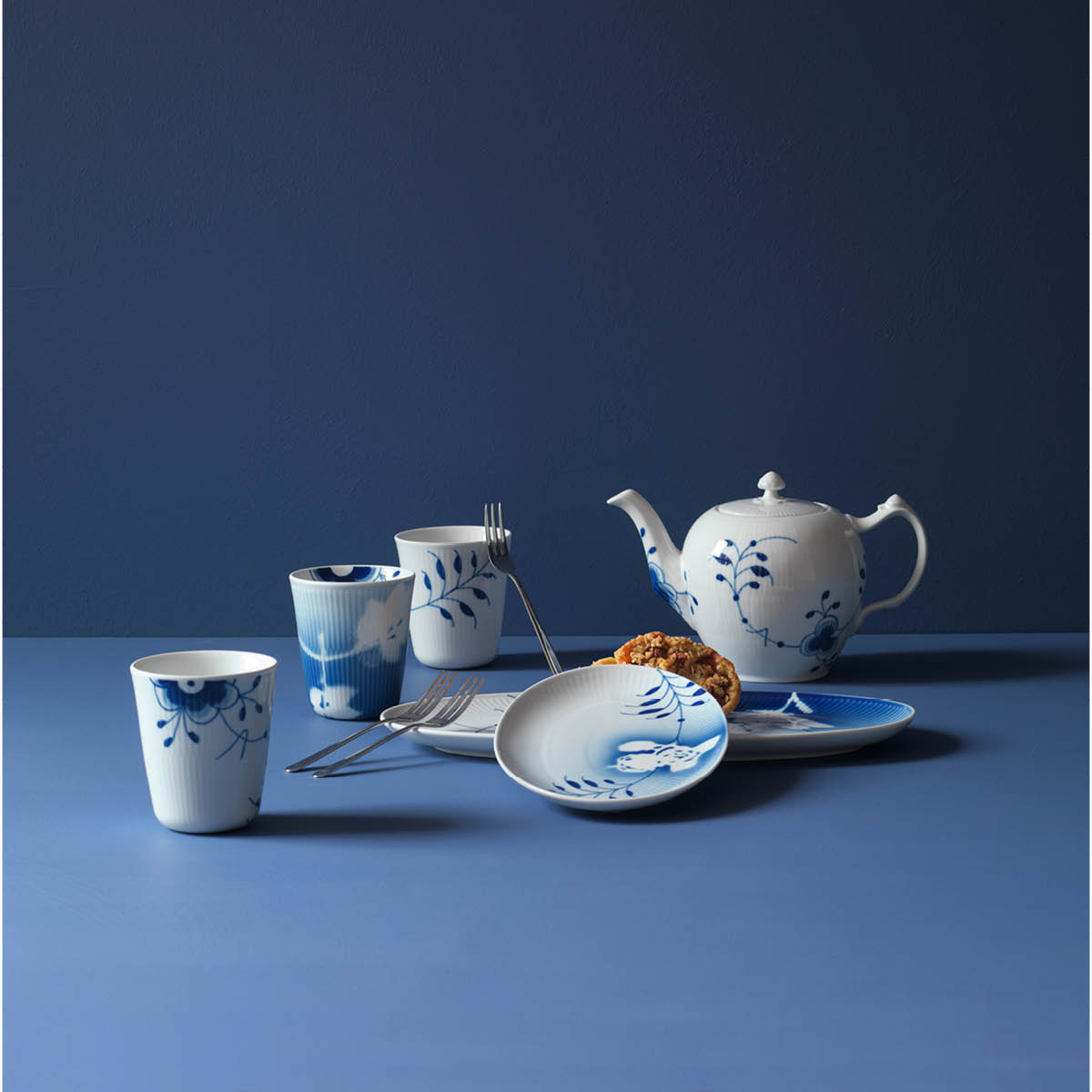 Blue Fluted Mega Tekanna 1 L