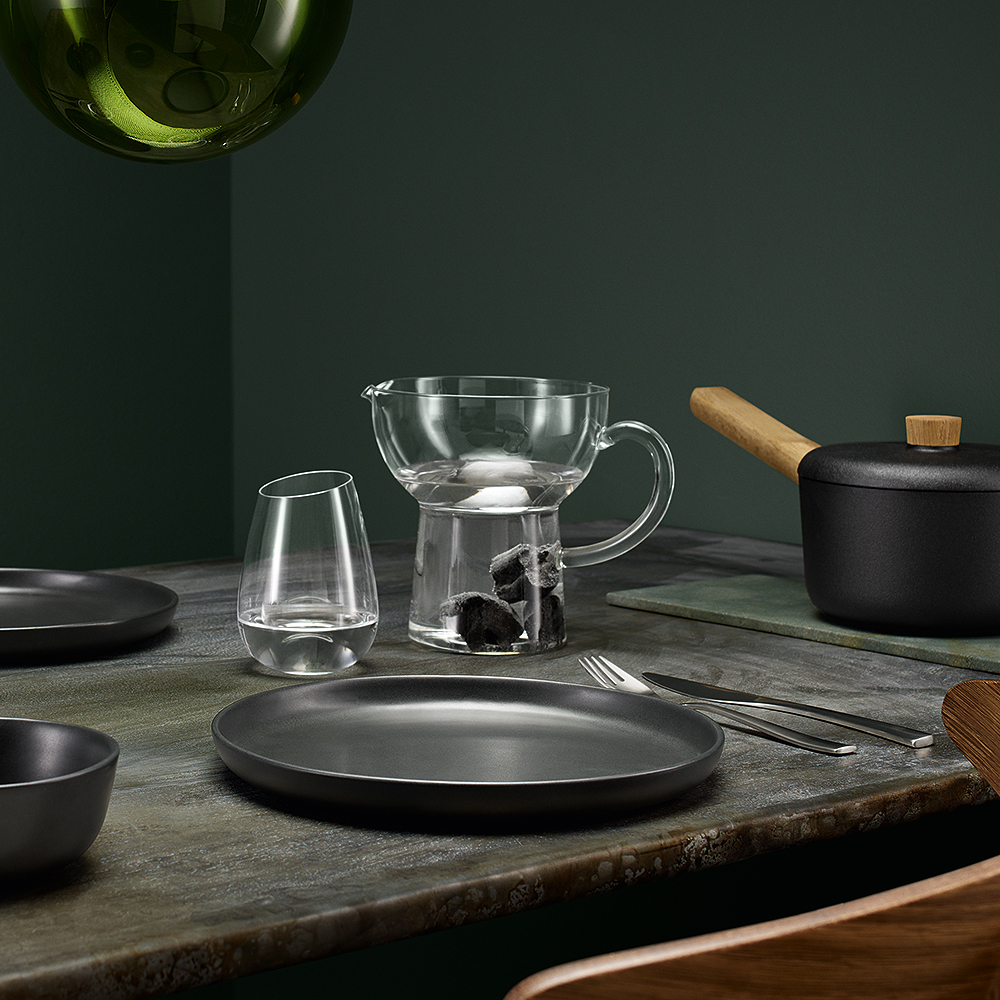 Nordic Kitchen Tallrik 25 cm Svart