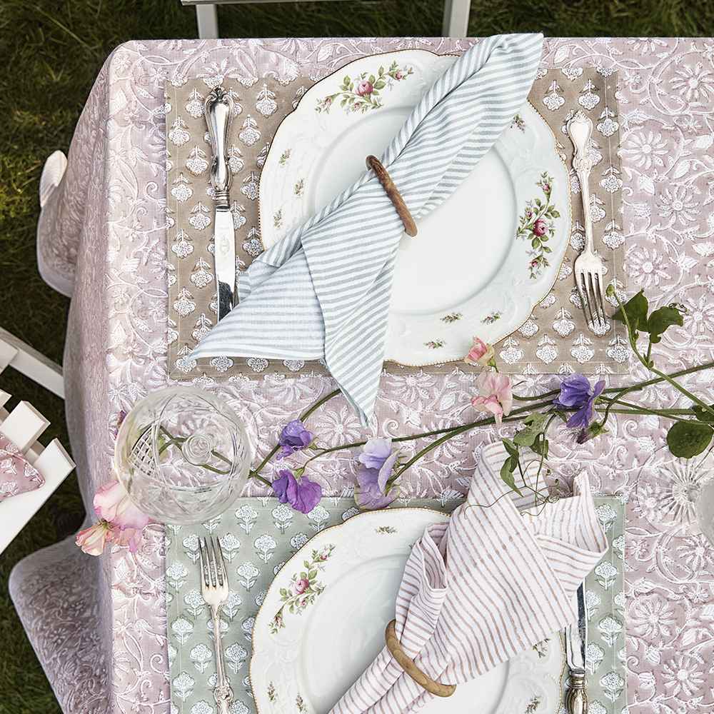 Margerita Bordsduk 150x350 cm Margerita Rose