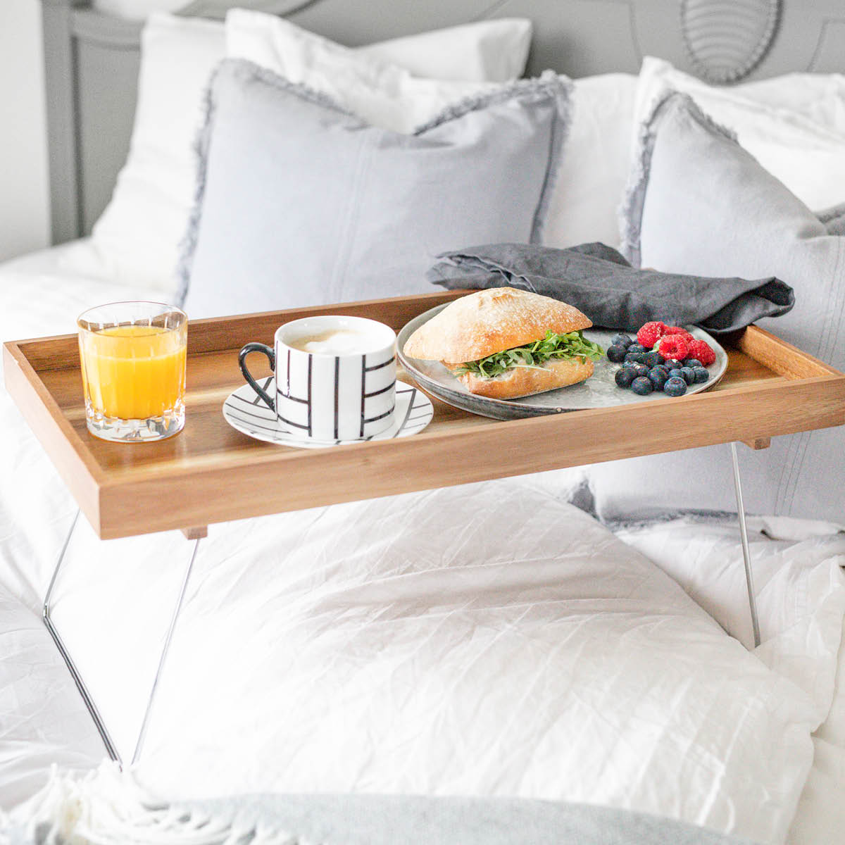 Fabia Frukostbricka 60x30 cm Akacia