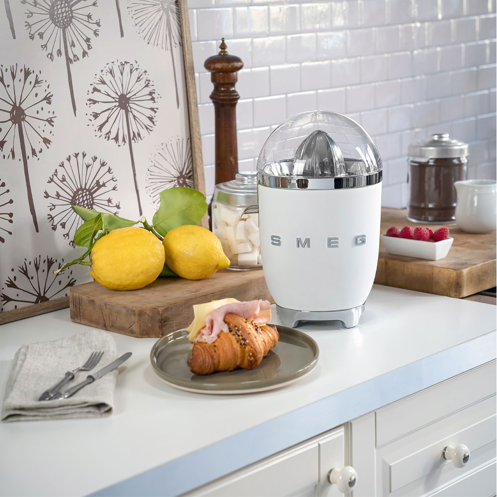 Smeg 50's Style Citruspress Mattvit