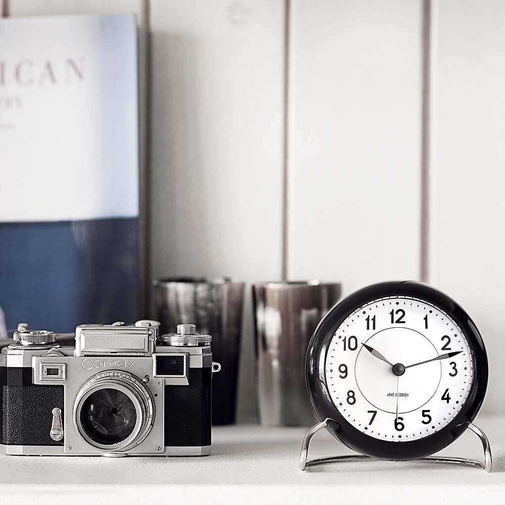 Station Bordsur 11 cm Svart/Krom