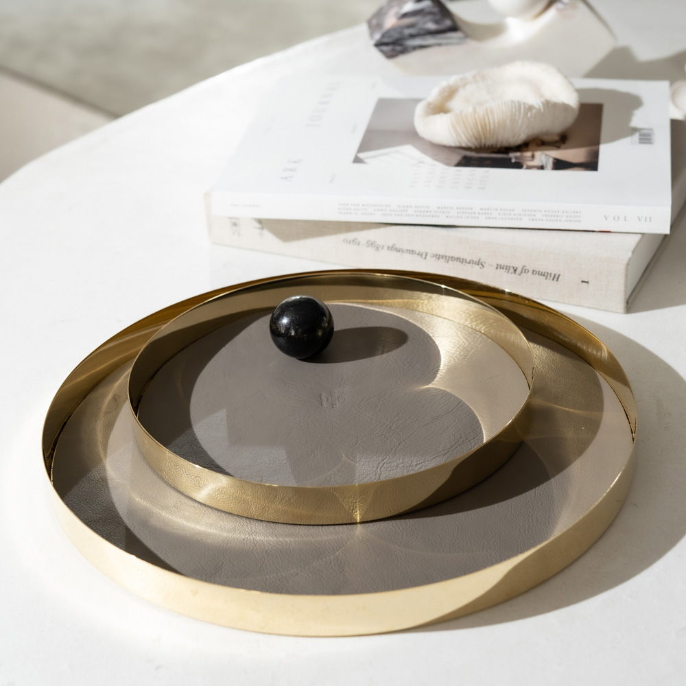 Karui Bricka XL 45 cm Mässing