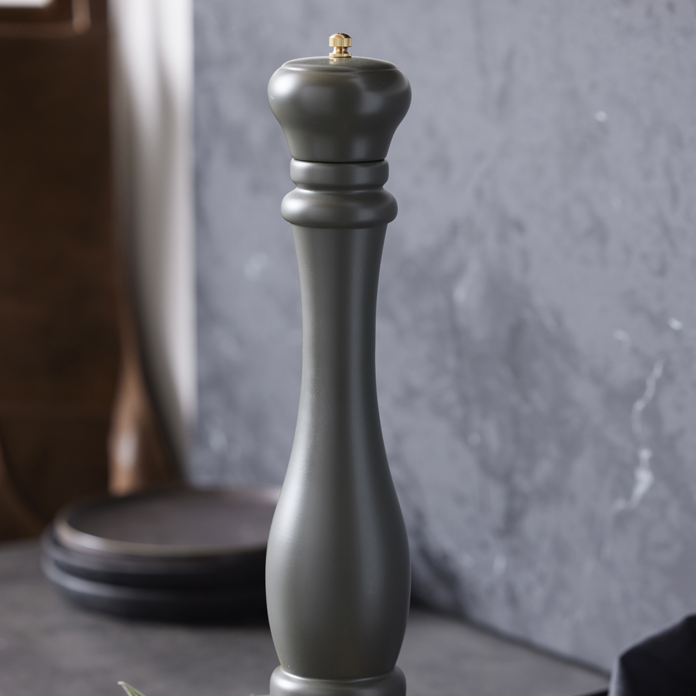 By Tareq Taylor Pepparkvarn Himalaya 40 cm Forest Green