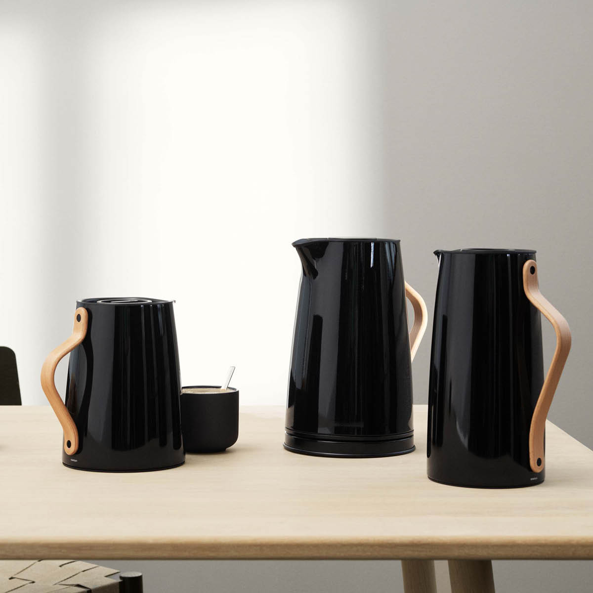 Danish Modern Emma Vattenkokare 1,2 L Svart blank