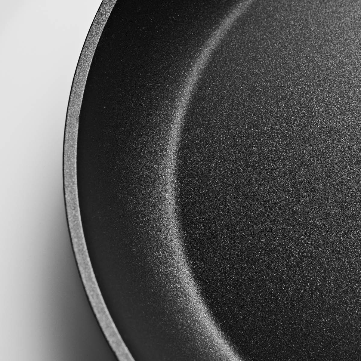 Professional Stekpanna 20 cm Svart