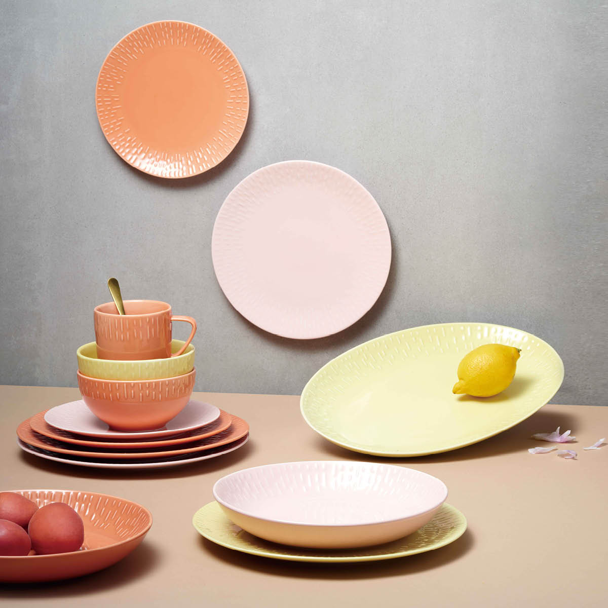 Confetti Pastatallrik 23 cm Rosa