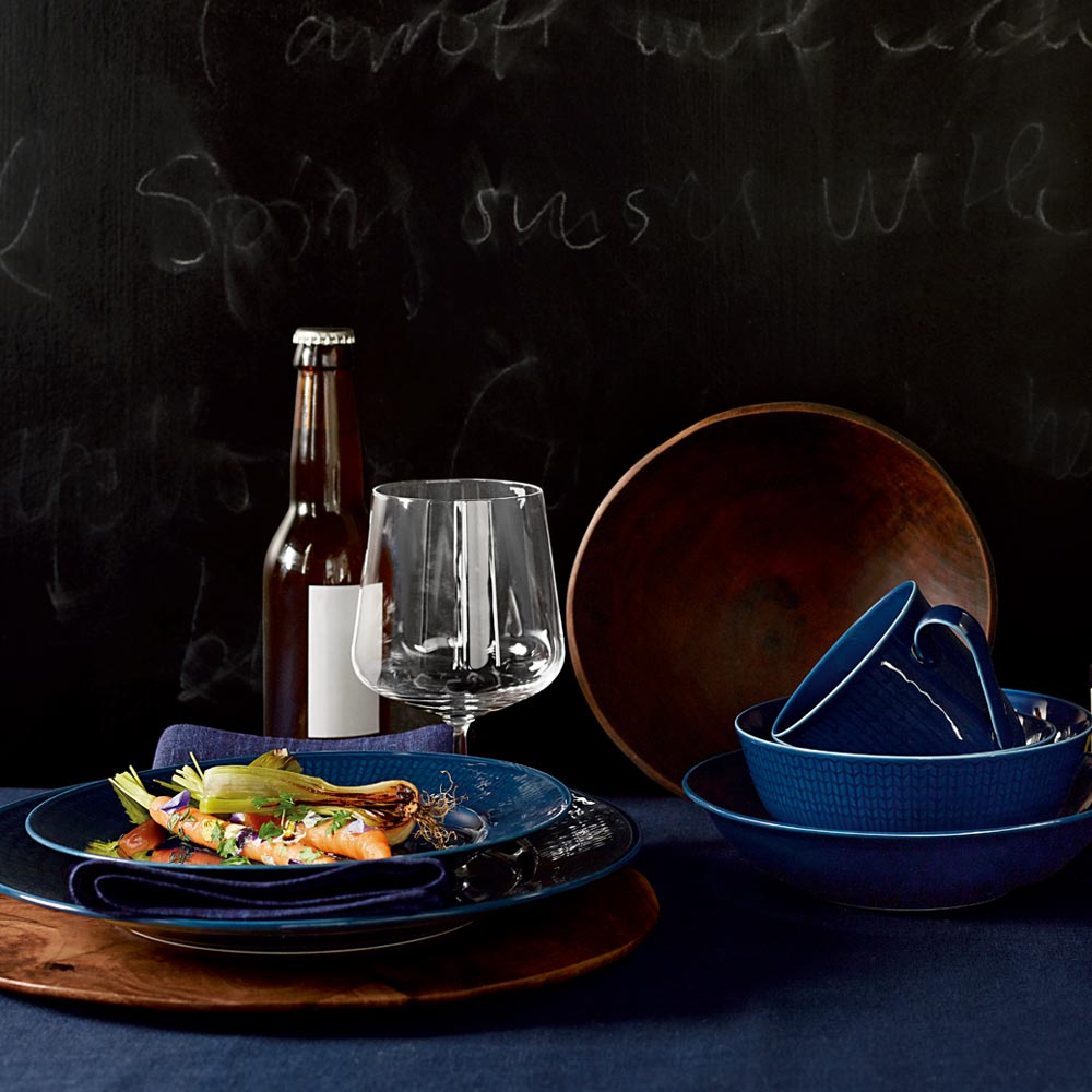 Swedish Grace Tallrik flat 17 cm Midnatt