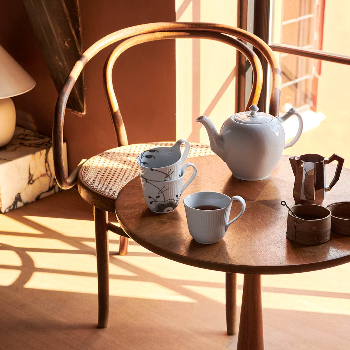 Blue Fluted Mega Mugg Högt Handtag 25 cl