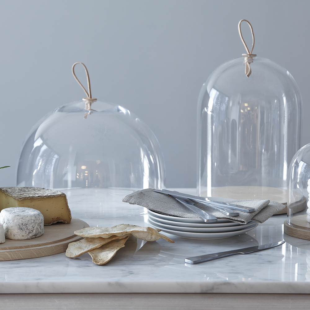 Ivalo Ostbricka med Glaskupa 32 cm