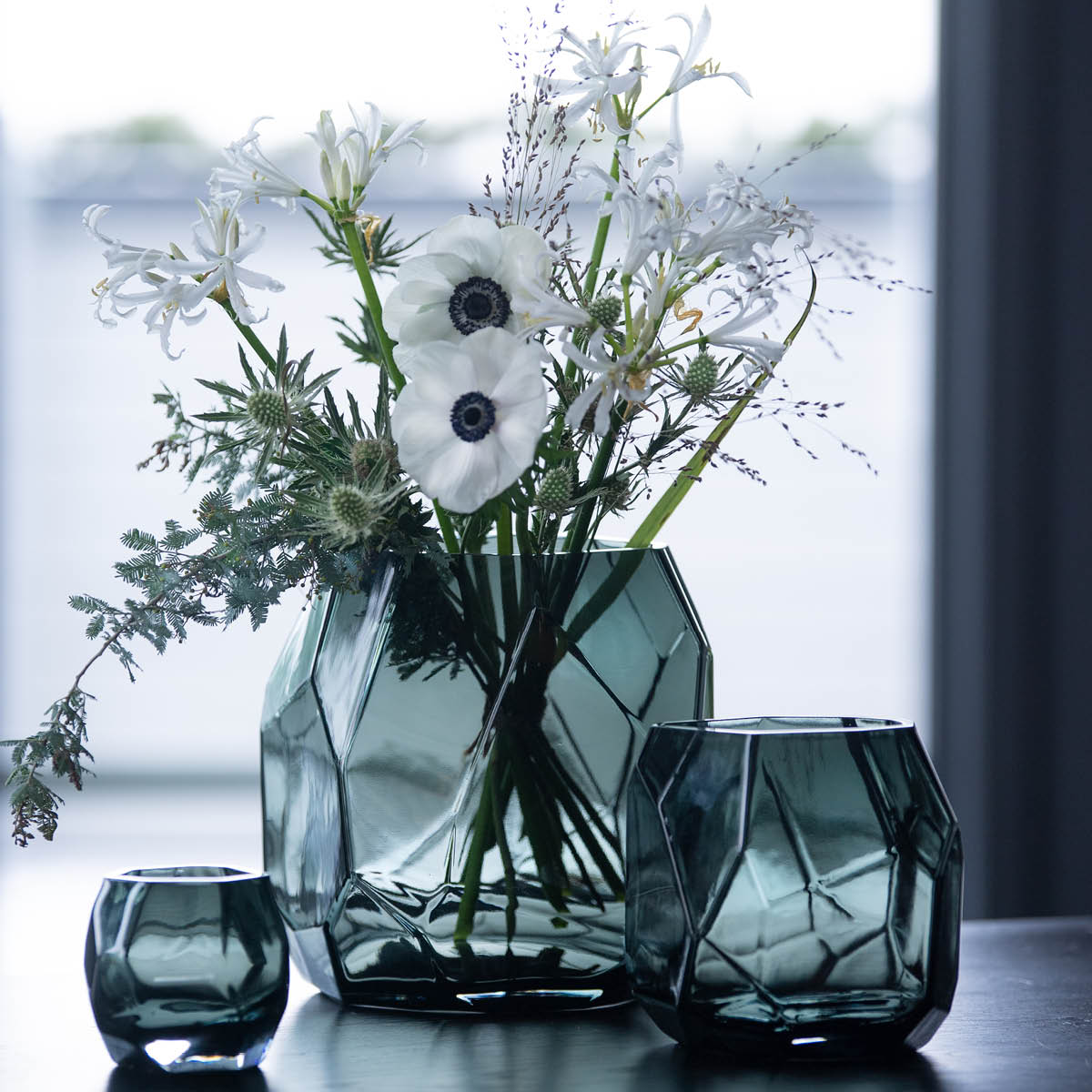 Iglo Ljuslykta / Vas 15 cm Ash Black