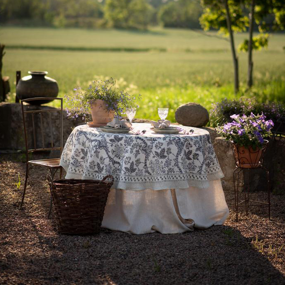 Floral Bordsduk Rund 220 cm Sea Blue