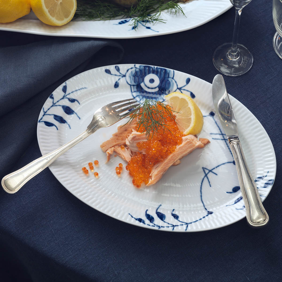 Blue Fluted Mega Fat oval 28 cm dekor nr 7