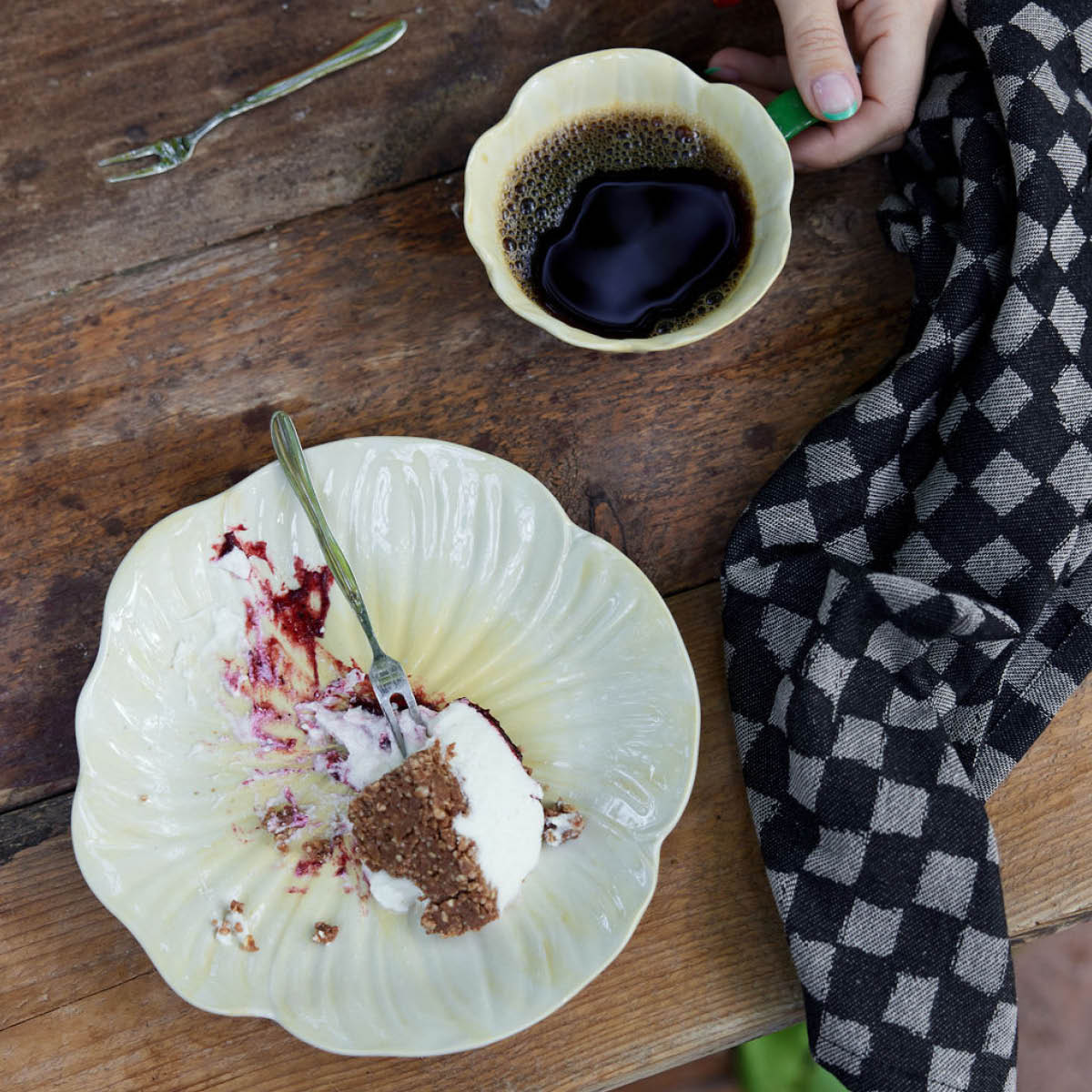 Poppy Assiett 21 cm Beige