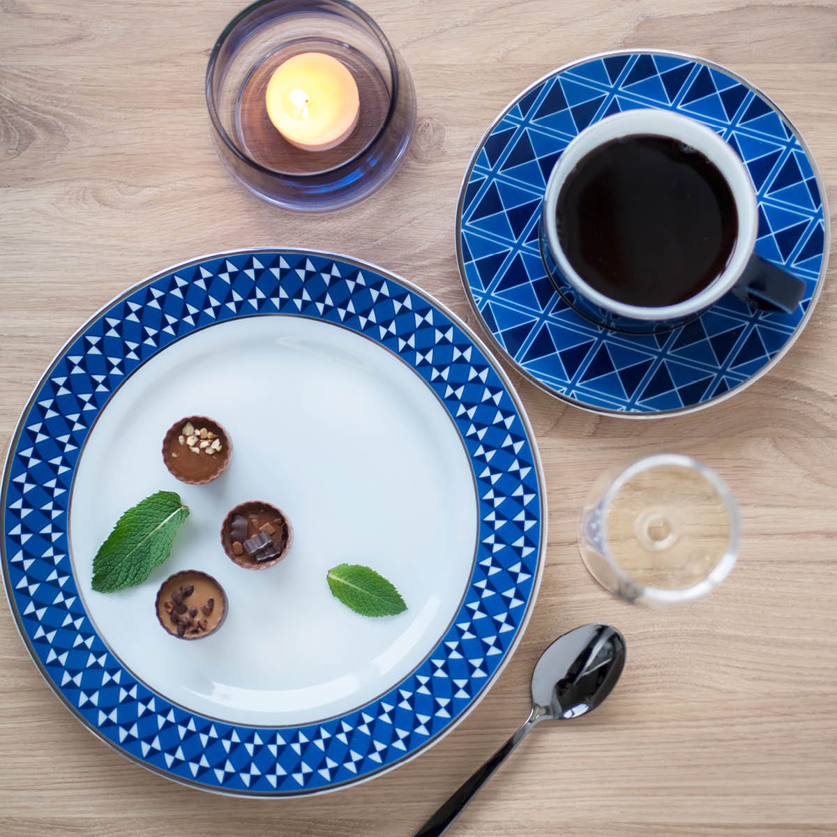 Tokyo Origami Assiett 21,5 cm Vit/Blå