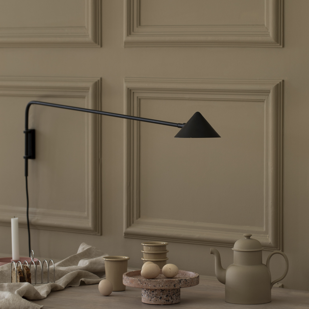 Kelly Vägglampa 112 cm Svart