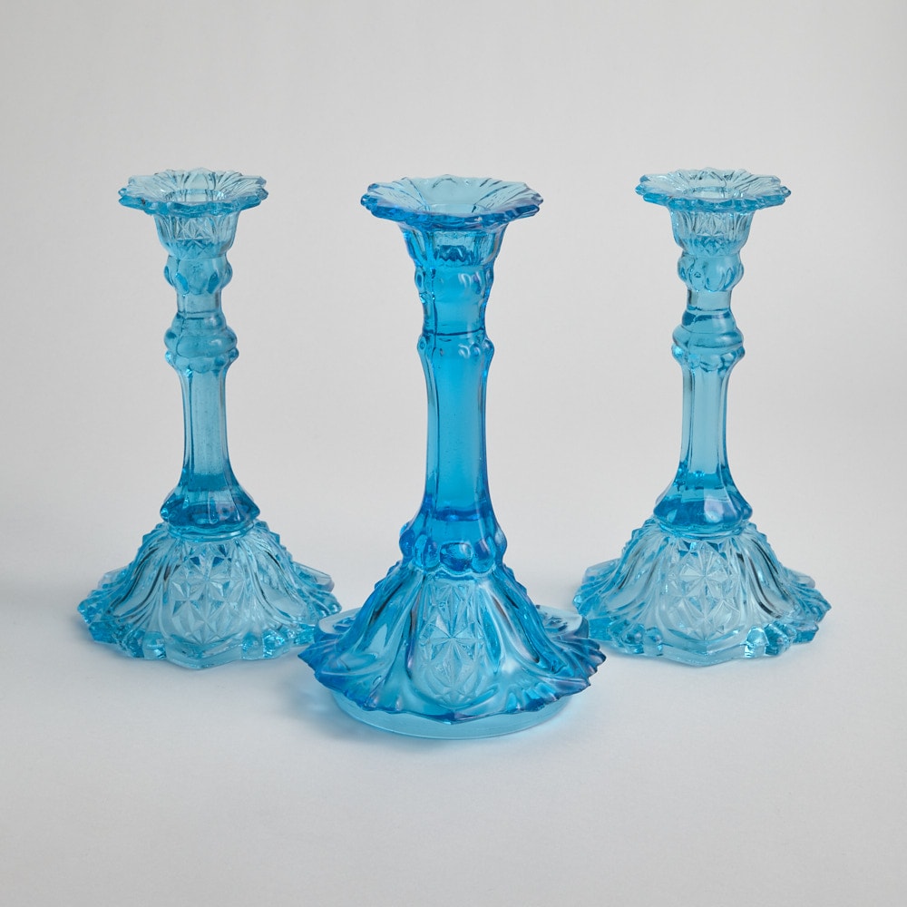 SÅLD Ljusstakar i Blått Pressglas 3 st