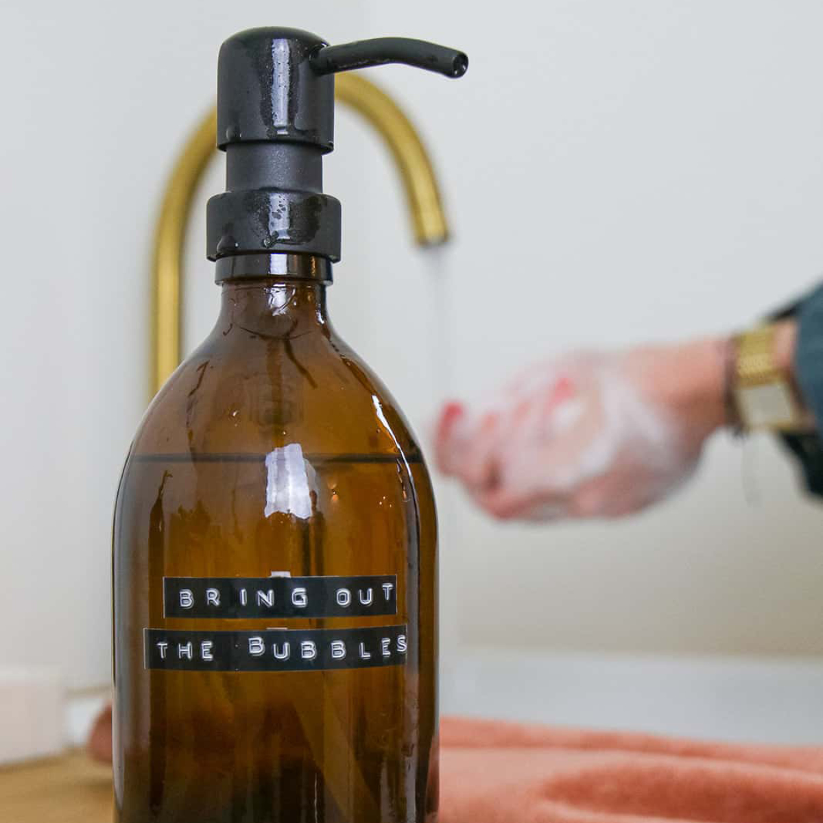 Handtvål med pump 0,5 L Svart/Brun