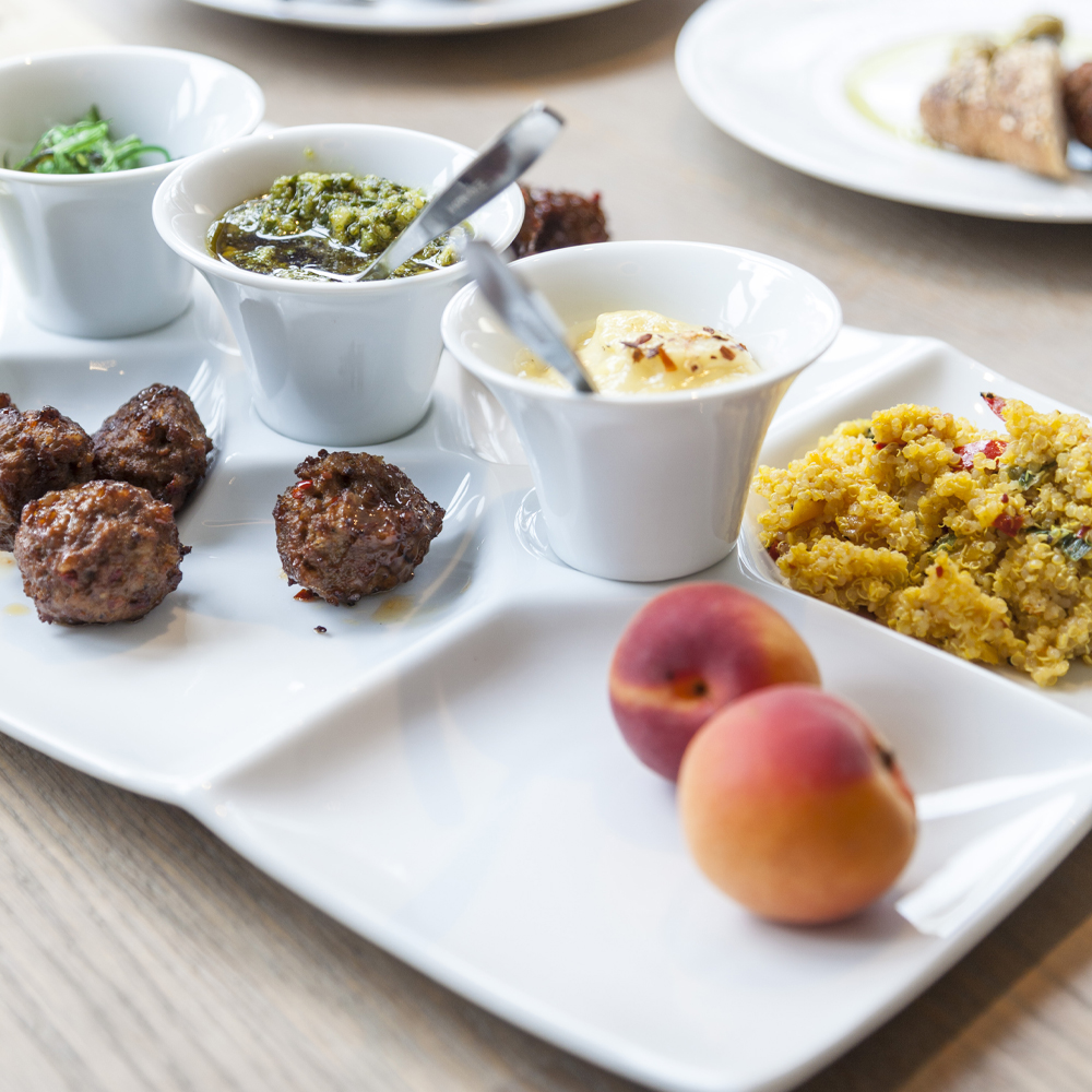 Daily Use Tapasset Skålar och Fat Vit